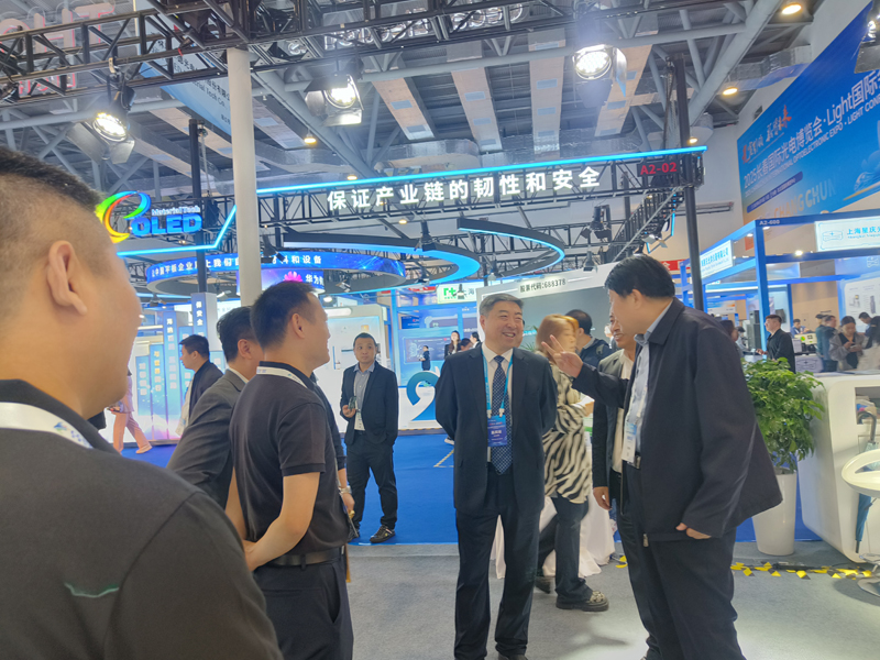 6850cebe3c4a0.jpg 多人2.jpg